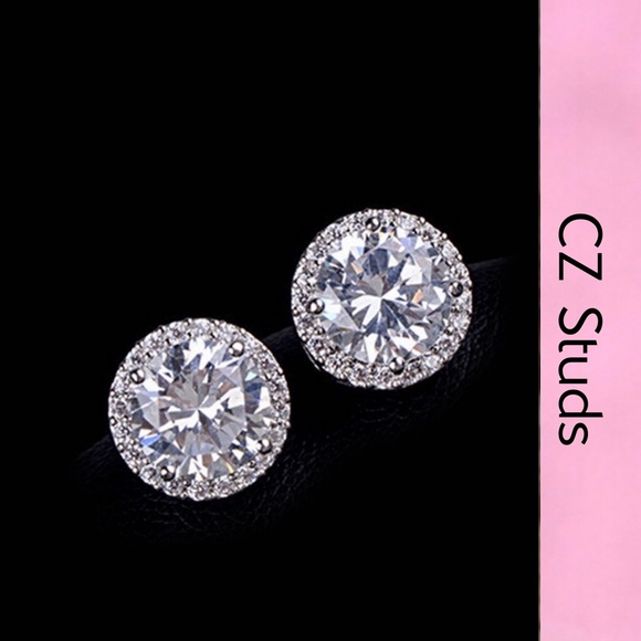 New!!! Brilliant CZ Stud Earrings - Picture 8 of 11